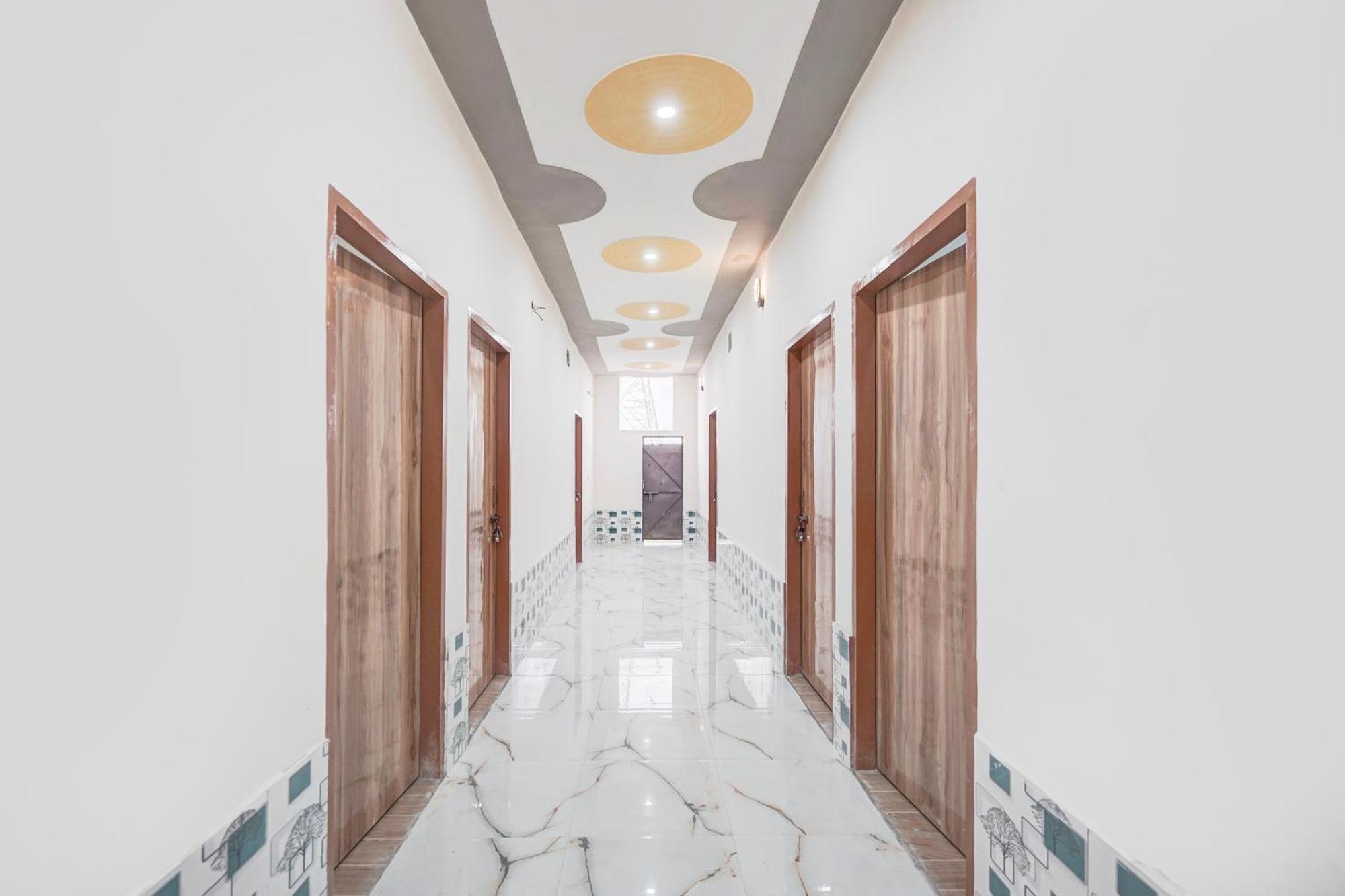Hotel O Golden Bird Noida Extérieur photo